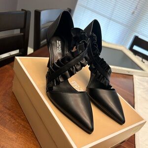 Brand new black Michael kors heels size 7